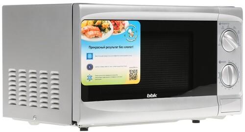 Микроволновая печь BBK 20MWS-707M/S серебристый