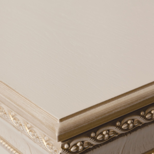 Электрокамин RealFlame Patricia WT белый дуб с золотой патиной с очагом Eugene