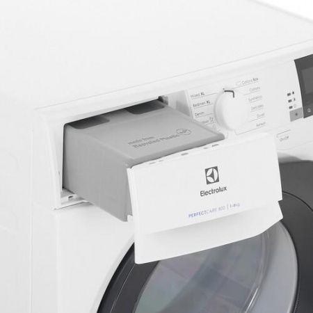 Сушильная машина Electrolux EW8H458B белый