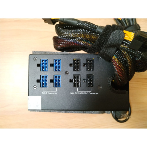 Блок питания Exegate 1200PPX EX258920RUS 1200W RTL, ATX, black, active PFC, 14cm, 24p+2*(4+4)p