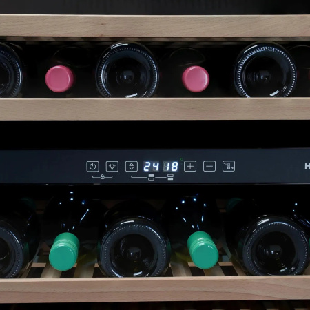 Винный шкаф Hyundai HBWC 1765 DC черный