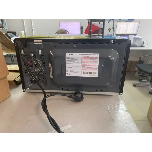 УЦ Микроволновая печь BBK 20MWS-723T/B черный (плохая упаковка, б/у, нет документация, замена панели управления)