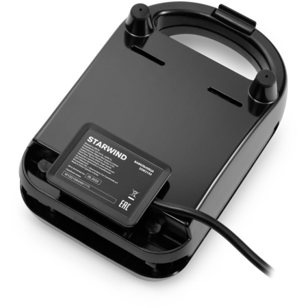 Сэндвичница Starwind SSW2143 черный/черный